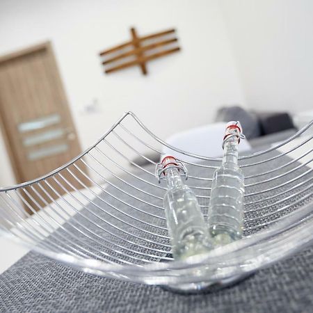 Főtér apartman II. Villany Bagian luar foto