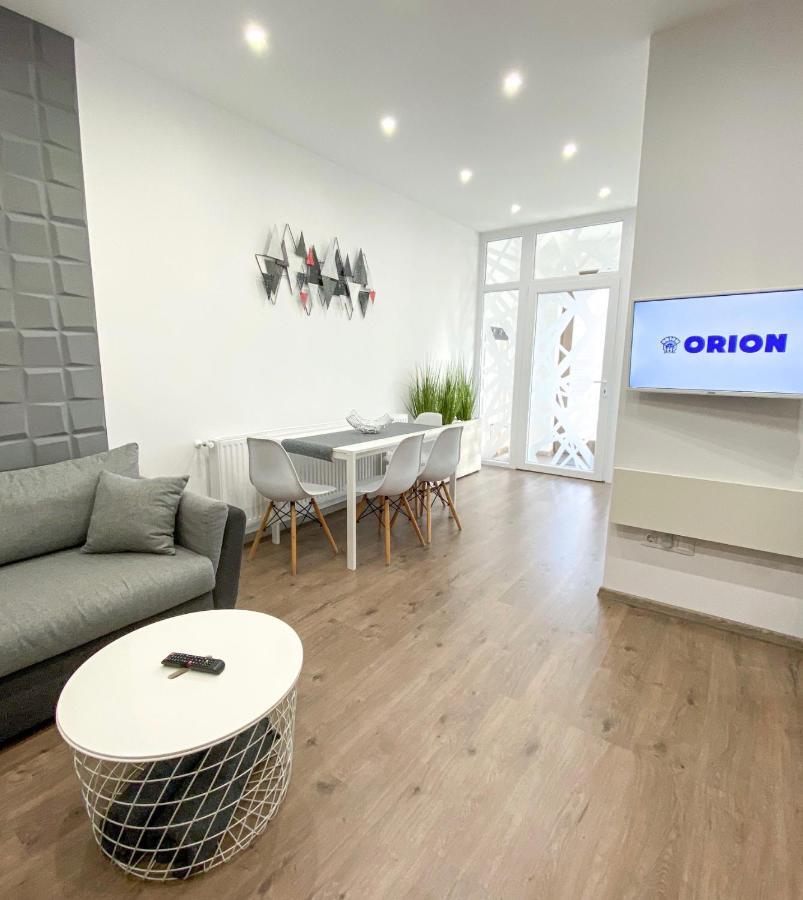 Főtér apartman II. Villany Bagian luar foto